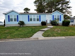 30 Pine Ridge Blvd, Manchester Township, NJ 08759