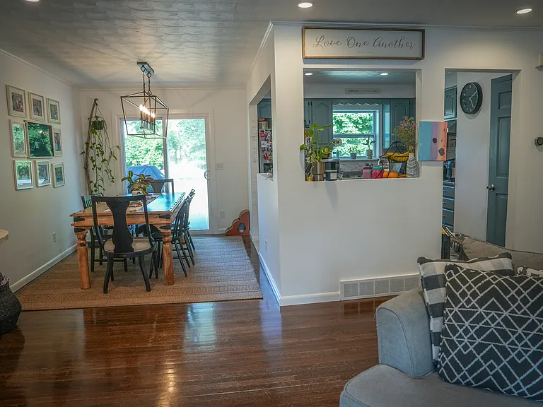 14 Beau St — Photo 11