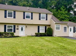 1 Mainbridge Ln, Willingboro, NJ 08046