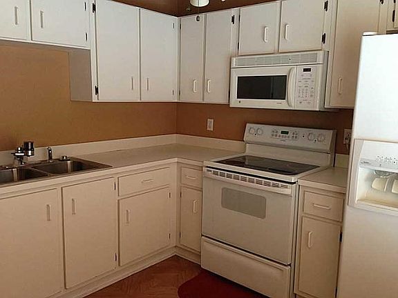 4th image of 12127 NW 36th Pl