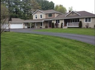 23 Bonneau Rd, Clifton Park, NY 12065