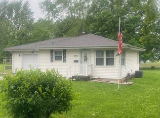 310 N Spring St, Mount Pulaski, IL 62548