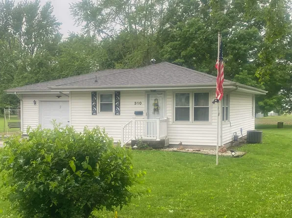 310 N Spring St, Mount Pulaski, IL 62548
