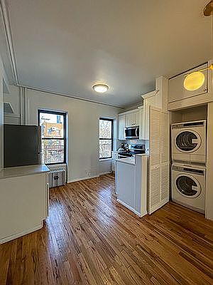 3rd image of 401 Sackett St APT 3