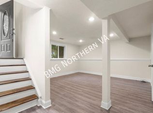 8461 Yellow Leaf Ct, Springfield, VA 22153