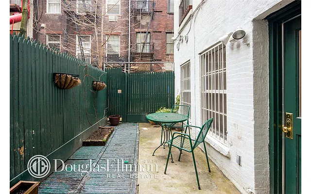 Rented by Douglas Elliman | media 11