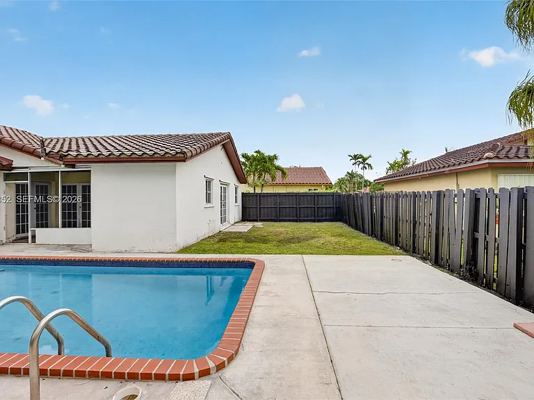 14750 SW 111th St — Photo 33