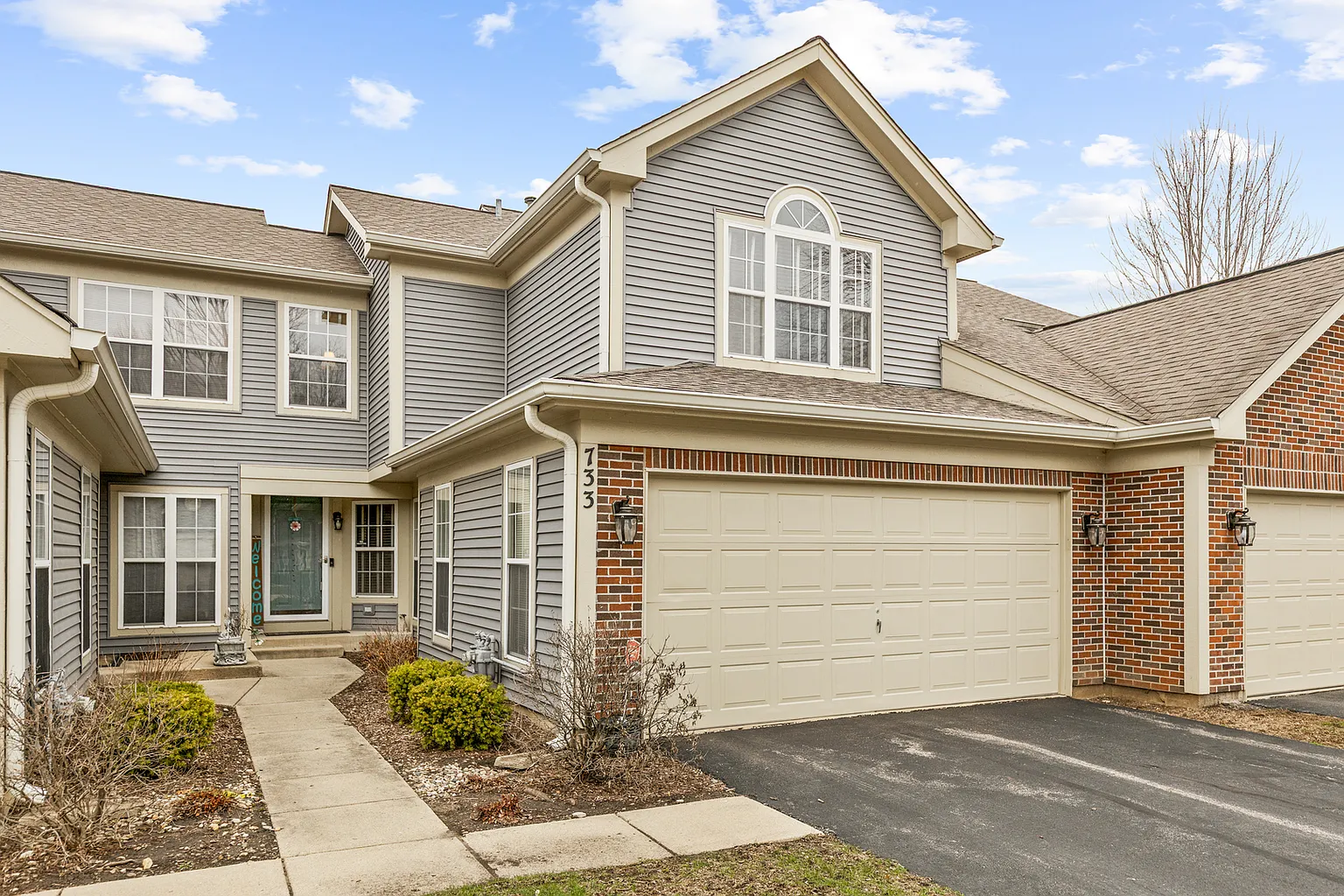 733 Bent Ridge Ln photo 1