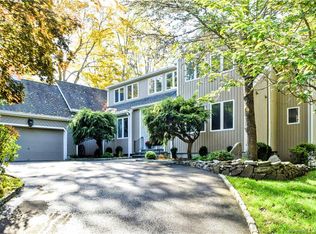 674 Hunting Ridge Rd, Stamford, CT 06903
