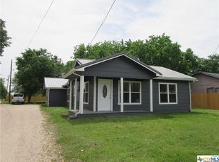 309 W Austin St, Luling, TX 78648