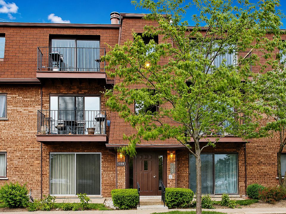 1st image of 600 Cobblestone Cir APT F