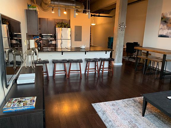 2nd image of 308 W 8th St #426