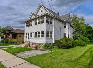 627 S Hale St, Wheaton, IL 60187