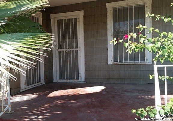 2nd image of 831 E Highland Blvd