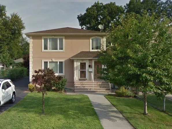 57 Franklin St, Elmwood Park, NJ 07407