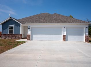 2385 S Cheri Drive, Bolivar, MO 65613