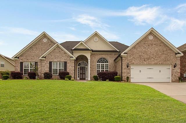 1st image of 723 Spotswood Dr