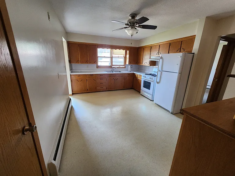 851 5th Ave S #2 — Photo 3