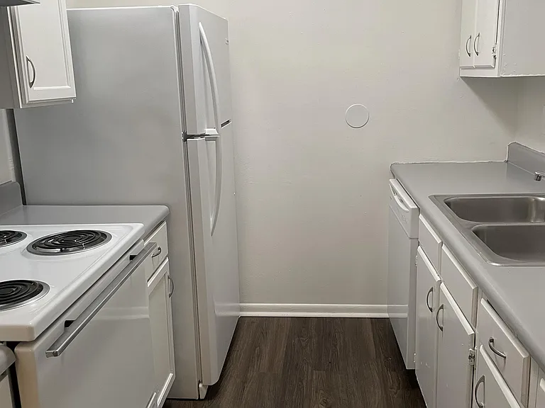 176 Gate St #1 — Photo 6