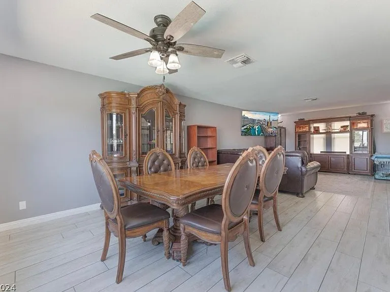 580 Chelsea Dr — Photo 21