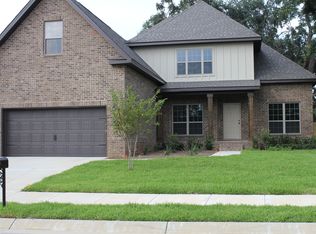 990 Legacy Oaks Dr, Pensacola, FL 32514