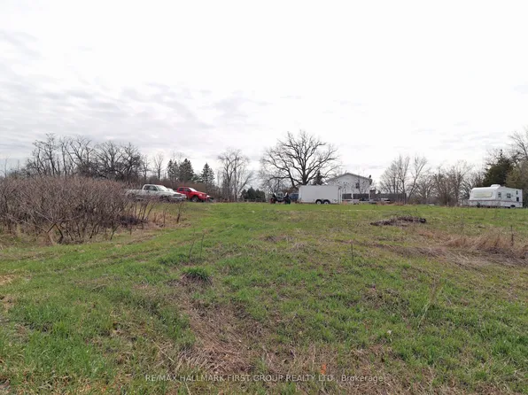 8 Saint Marks Rd, Stirling Rawdon, ON K0K 2M0