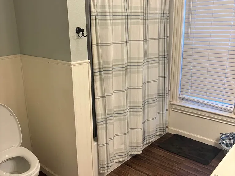 203 W Clay St #2 — Photo 5