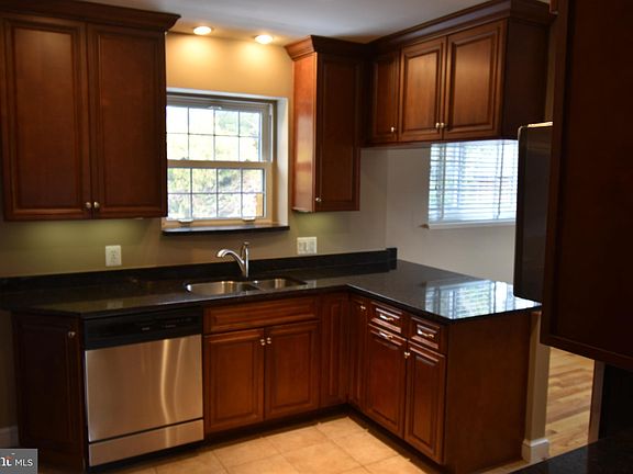 3rd image of 6627 32nd St N