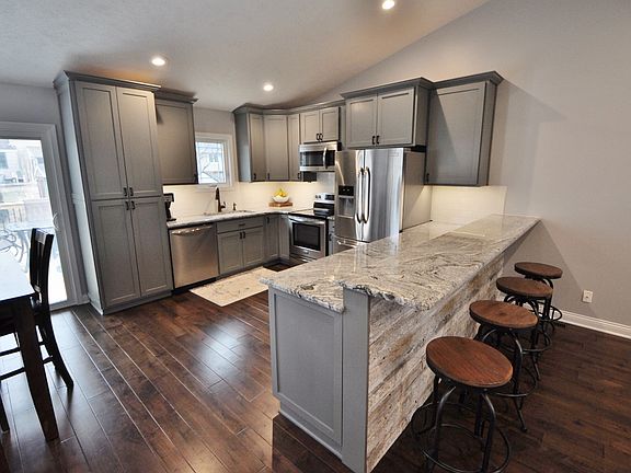 5th image of 3130 Sequoia Dr