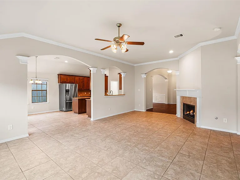 2310 Shadow Canyon Ct — Photo 14