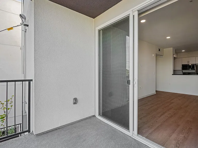 The Peake Apartments — Photo 26