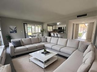 1920 W Lakeview Blvd #1, North Fort Myers, FL 33903