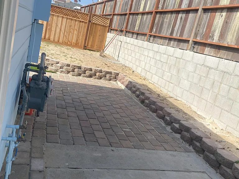 1476 Santa Clara Ave #B — Photo 12