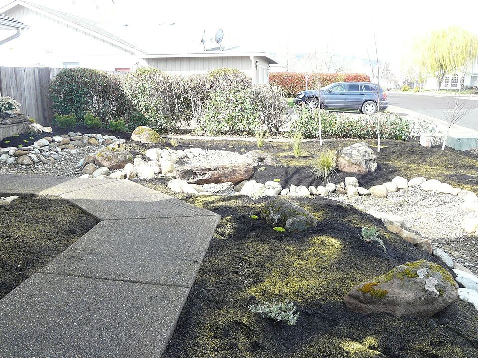 2nd image of 1028 Forest Glen Dr