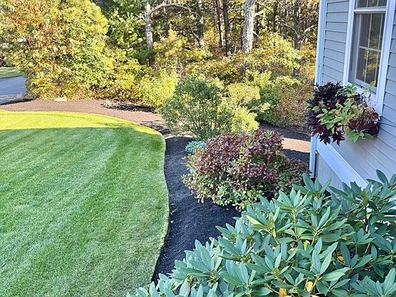 3rd image of 12 Wintergreen Rd