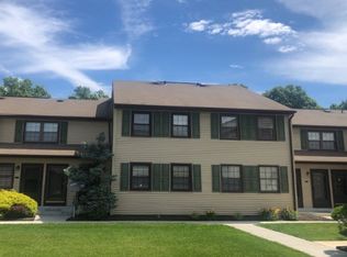40-4 Prospect St, Metuchen, NJ 08840