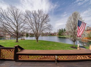 5536 Forest Lake Dr, Prospect, KY 40059