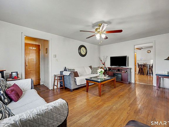 5th image of 55 Harborview Avenue