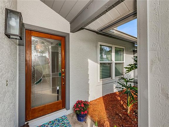 2nd image of 7332 Rosetree Pl E