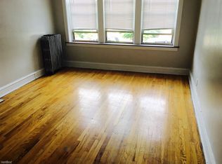 6653 S Whipple St, Chicago, IL 60629