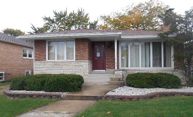 1st image of 9538 S Clifton Park Ave
