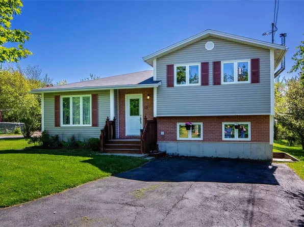 13 Pennells Road, Conception Bay South, NL A1X6C2
