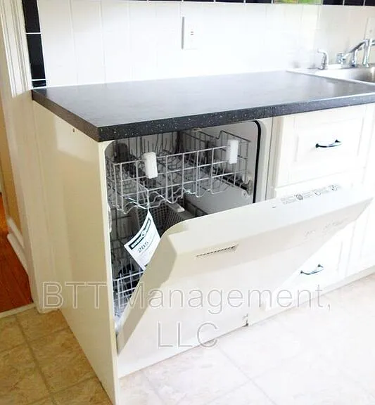 8206 Greenwood Ave #5 — Photo 54