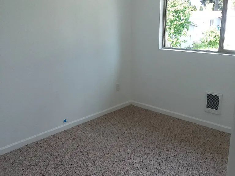 Westwood Apartment — Photo 10
