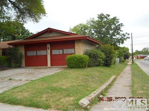 2nd image of 5590 Beech Valley St