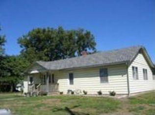 734 N 5th St, Lawrence, KS 66044