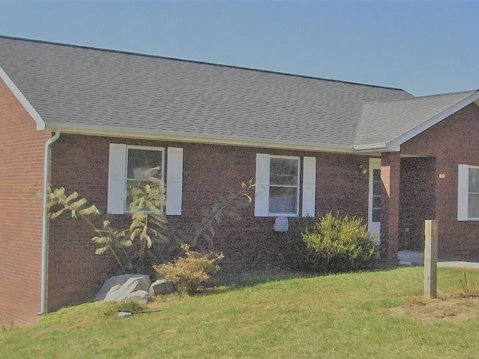 80 Dudley Dr
