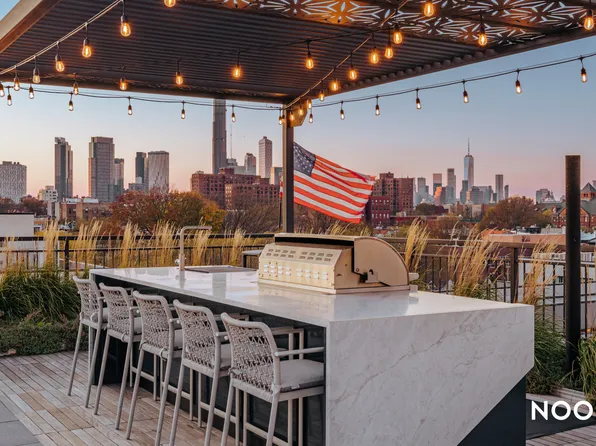 10 Quincy Street image 23 of 27