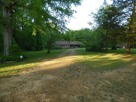 2nd image of 1056 Crooked Ln NE