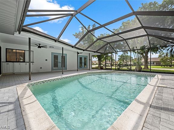 3rd image of 701 Astarias Cir